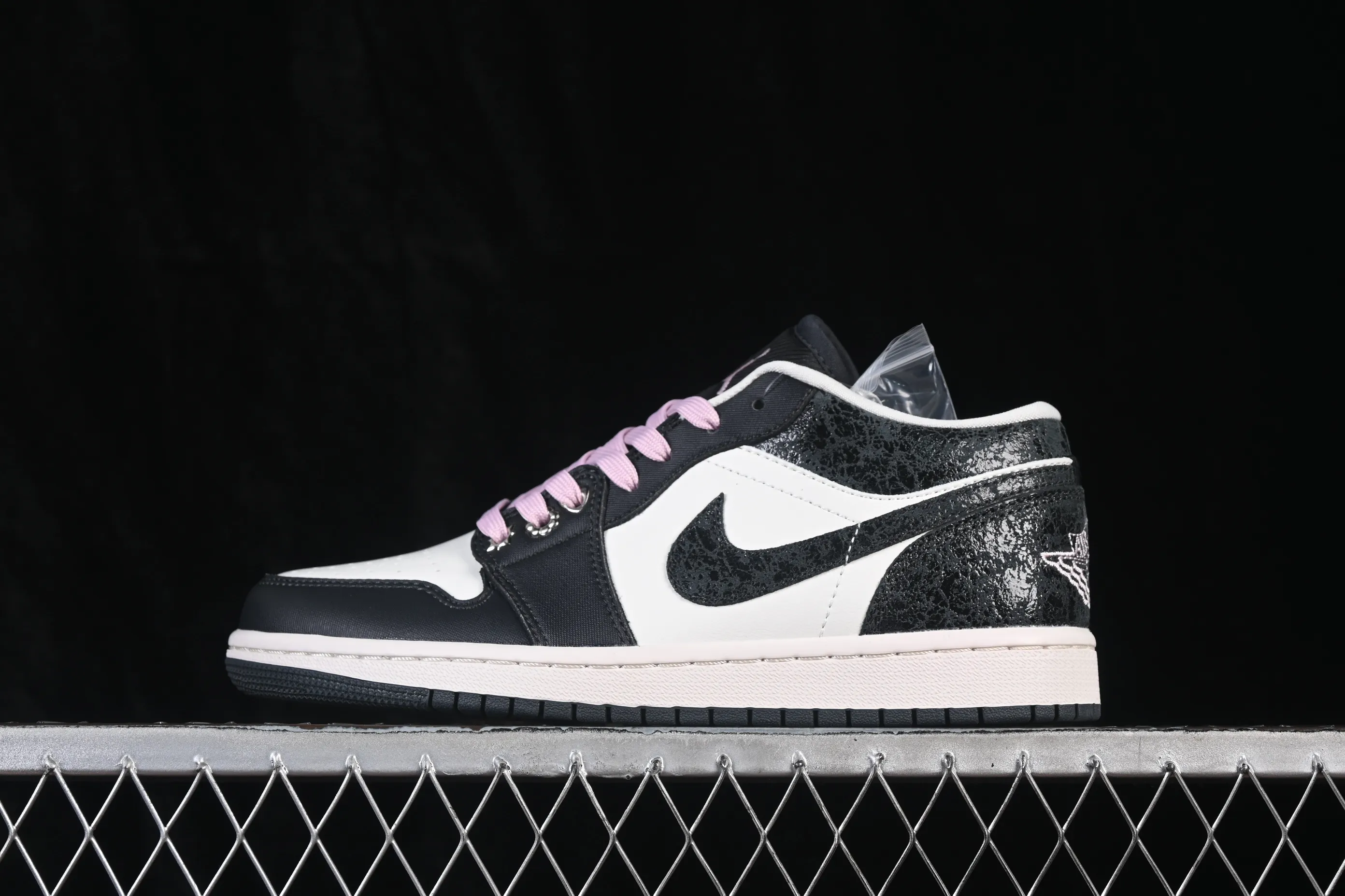 All categories Air Jordan Jordan series basketball shoes Air Jordan 1 Low Air Jordan 1 Low AJ1 Joe 1 burst pattern black and white low-top retro culture basketball shoes II0595-001